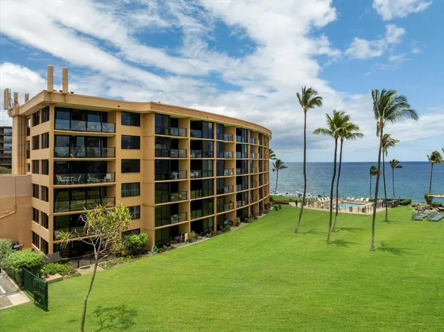 $1,100,000 | 2936 South Kihei Road, Unit 213, Kihei, HI 96753