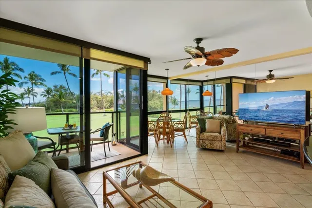 $1,100,000 | 2936 South Kihei Road, Unit 213, Kihei, HI 96753