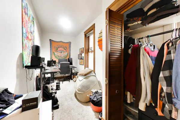 $1,125,000 | 1322 West Barry Avenue, Chicago, IL 60657