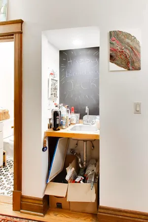$1,125,000 | 1322 West Barry Avenue, Chicago, IL 60657