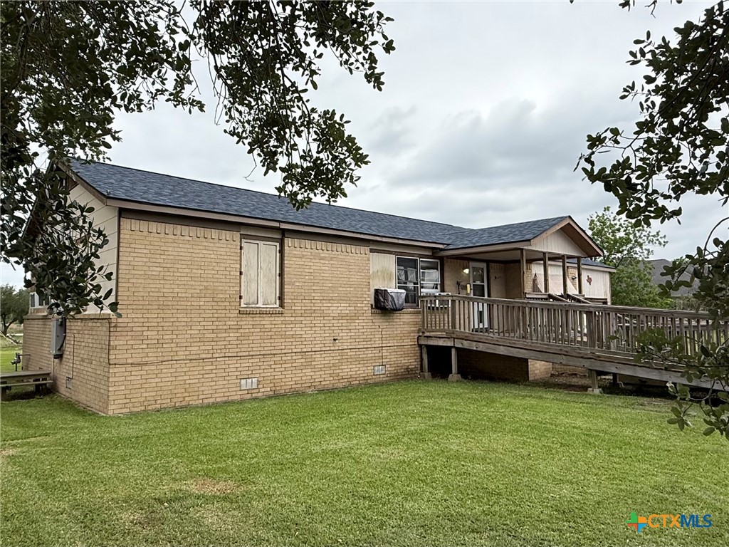 105 Sanders Street Palacios, TX 77465 - Photo 3 of 30