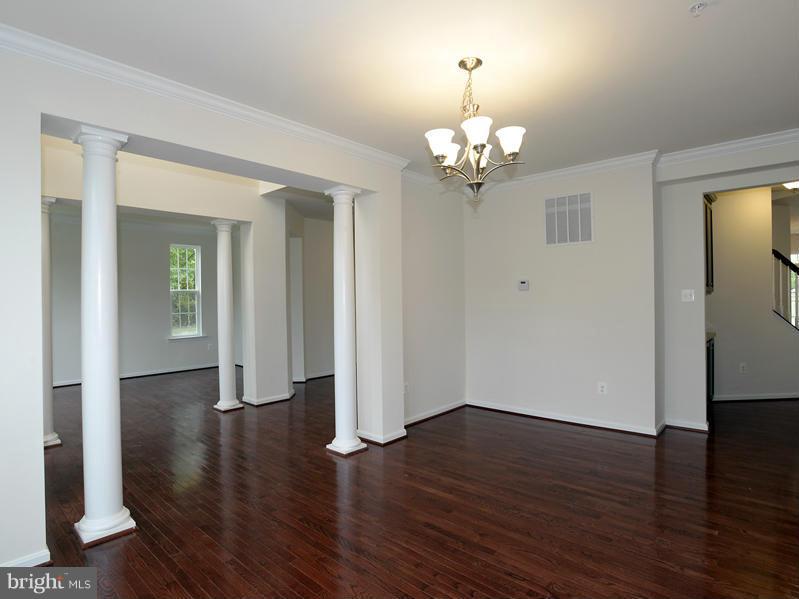 808 Fairland Road Silver Spring, MD 20904 - Photo 11 of 28 Dining Room
