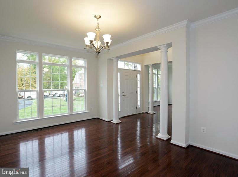 808 Fairland Road Silver Spring, MD 20904 - Photo 12 of 28 Dining Room