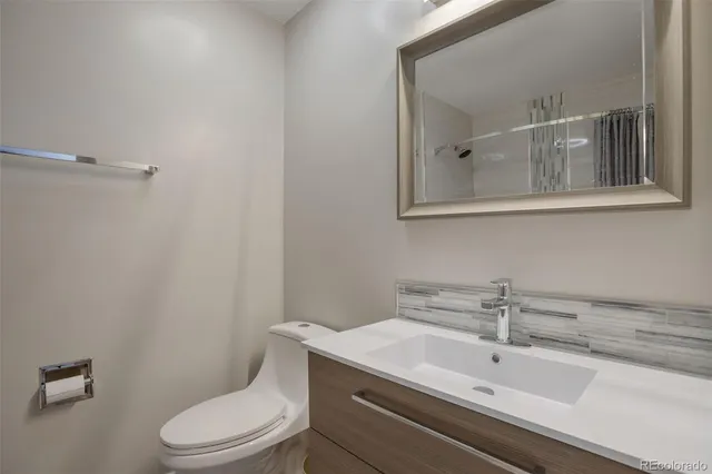 $749,900 | 6221 South Logan Court, Centennial, CO 80121