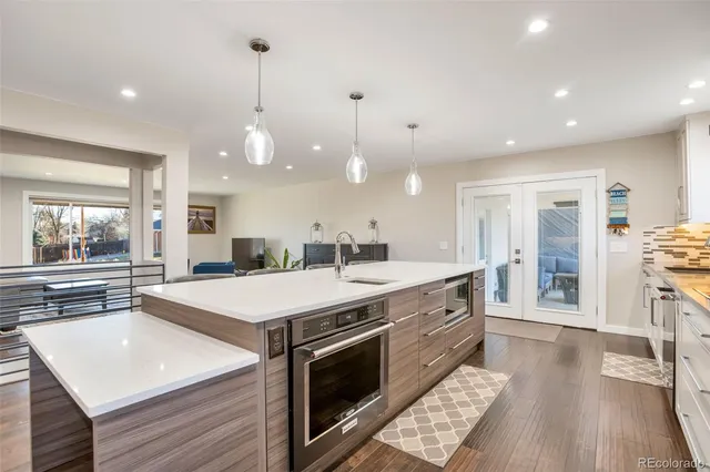 $749,900 | 6221 South Logan Court, Centennial, CO 80121