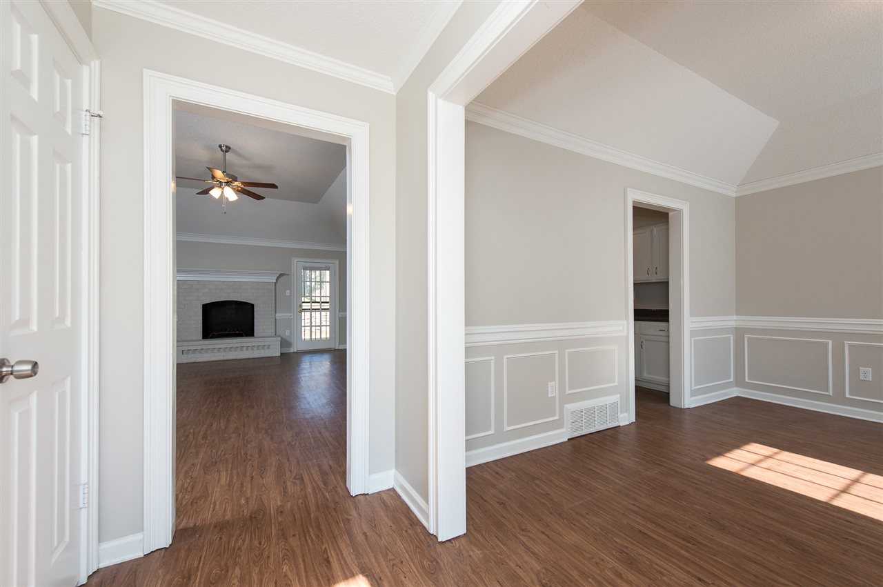 1385 Fox Trace Drive Memphis, TN 38016 - Photo 2 of 17