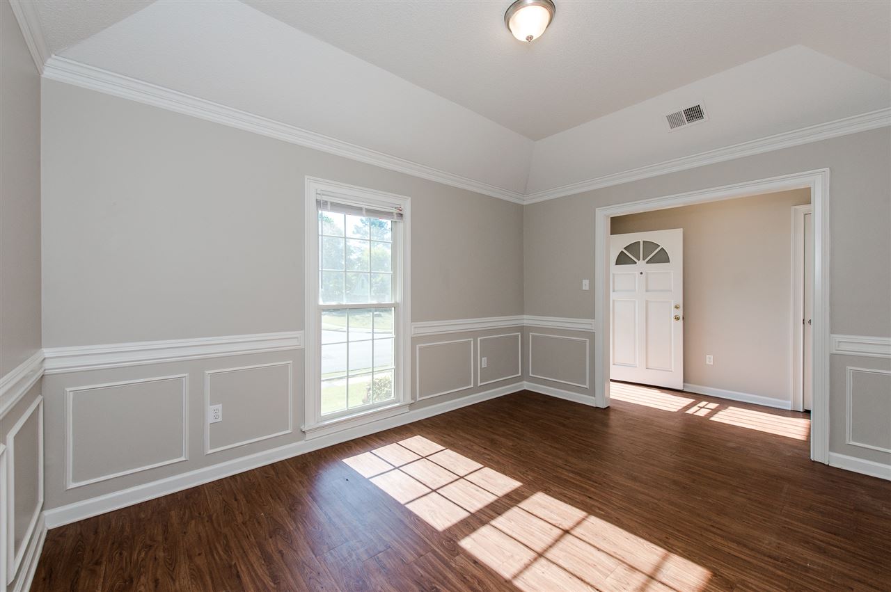 1385 Fox Trace Drive Memphis, TN 38016 - Photo 3 of 17