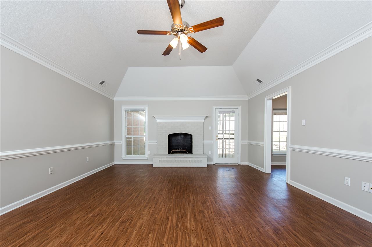 1385 Fox Trace Drive Memphis, TN 38016 - Photo 4 of 17