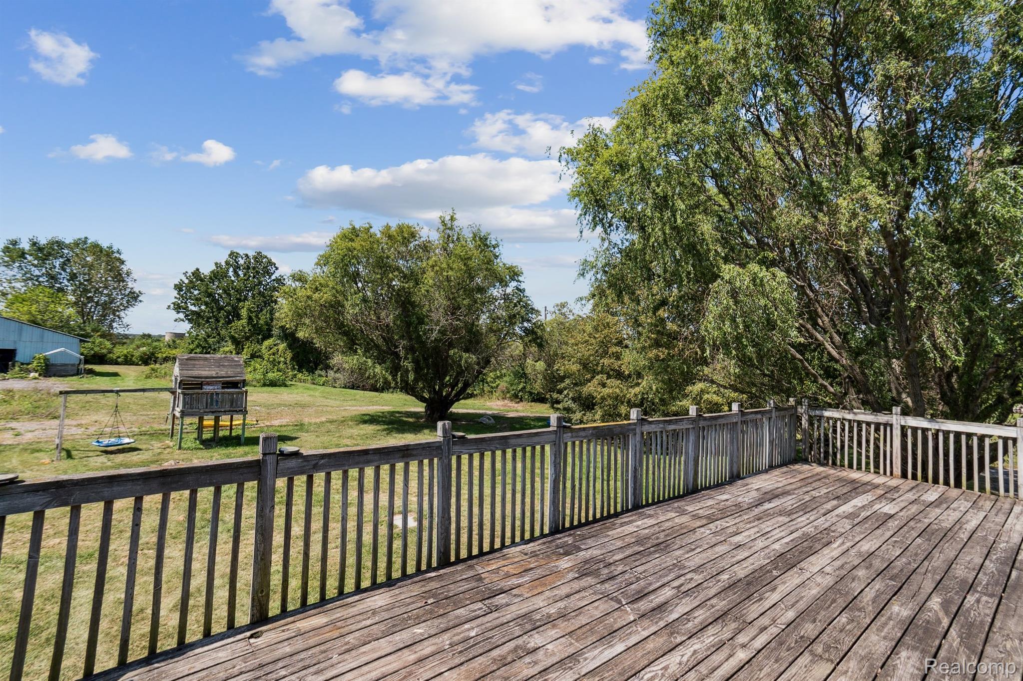1100 Ridge Road South Canton, MI 48188 - Photo 36 of 51 Back Deck