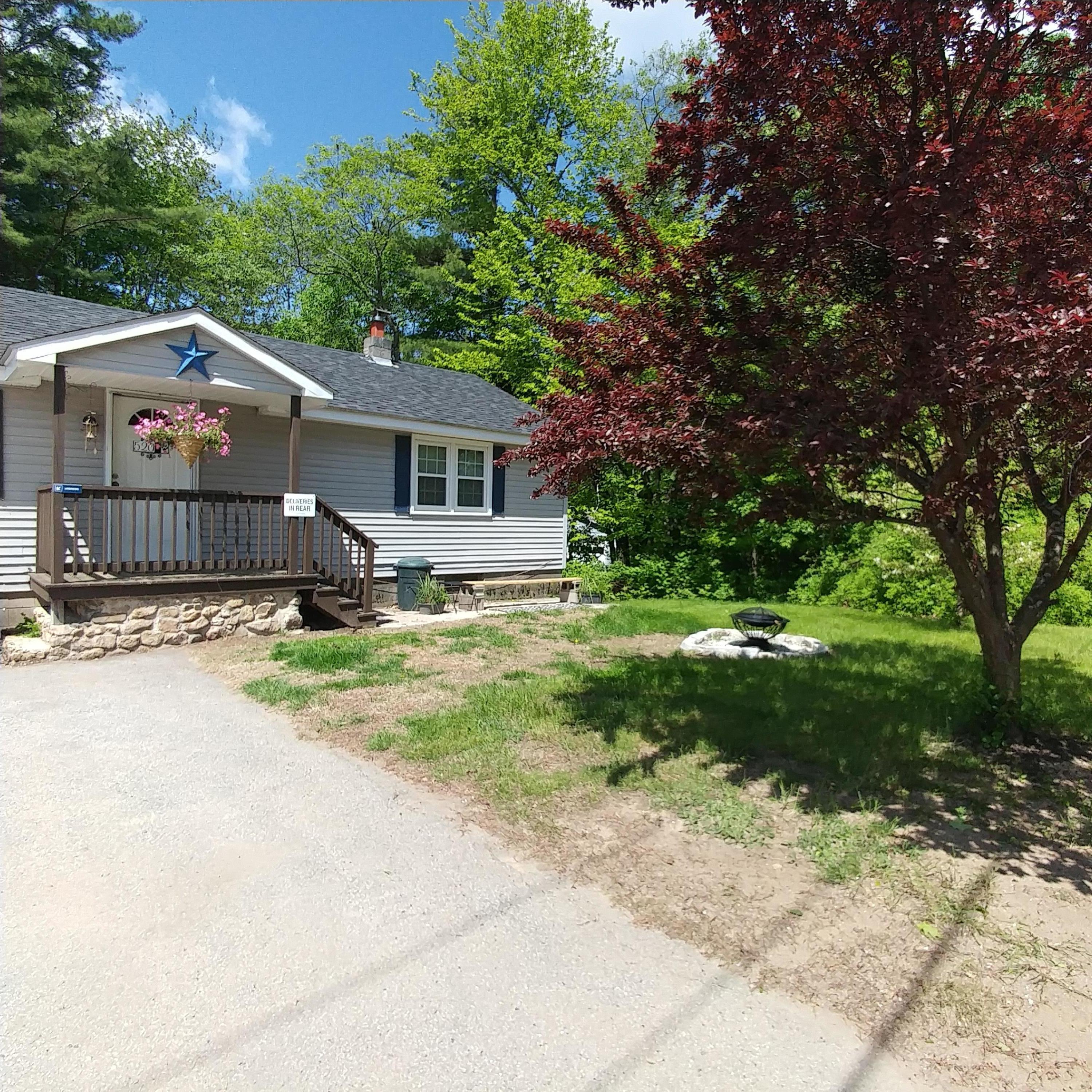 520 Harrison Road Naples, ME 04055 - Photo 3 of 15 frontPorch