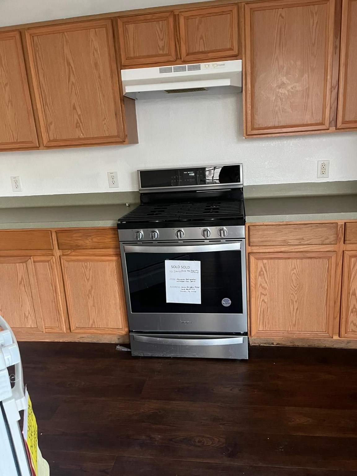8154 Arrington Forest Lane Humble, TX 77338 - Photo 5 of 10 a stove top oven sitting inside of a kitchen