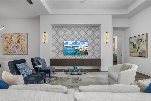 $2,795,000 | 6137 Megans Bay Drive, Naples, FL 34113