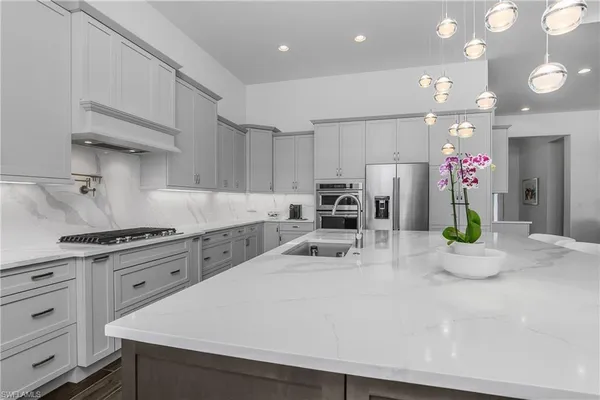 $2,795,000 | 6137 Megans Bay Drive, Naples, FL 34113