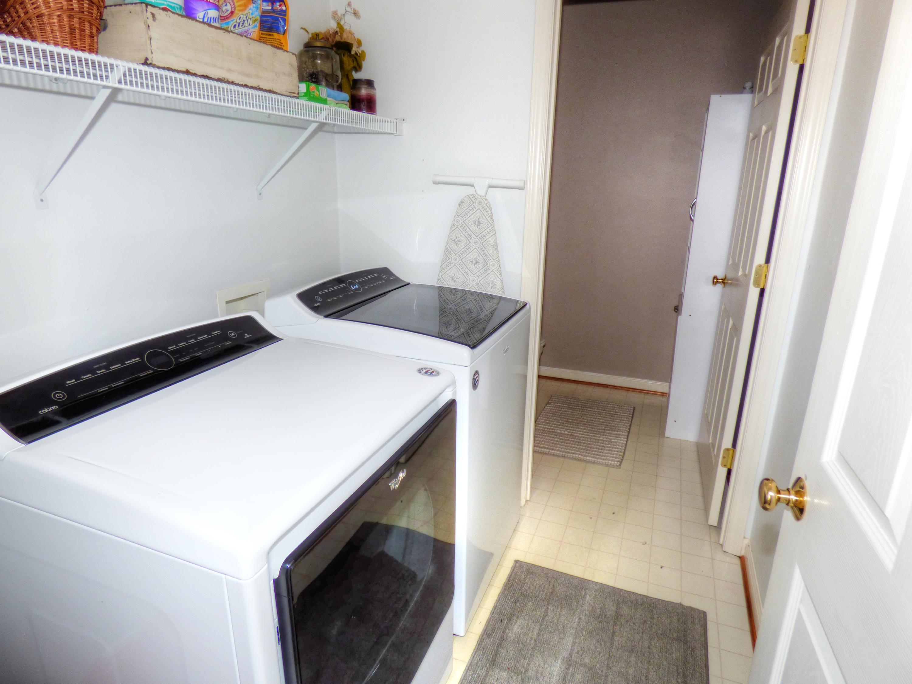 819 Ruddell Road Vinton, VA 24179 - Photo 21 of 22 a utility room with dryer and washer