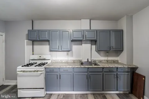 $175,000 | 408 Highland Avenue, Chester, PA 19013