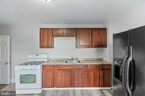 $175,000 | 408 Highland Avenue, Chester, PA 19013