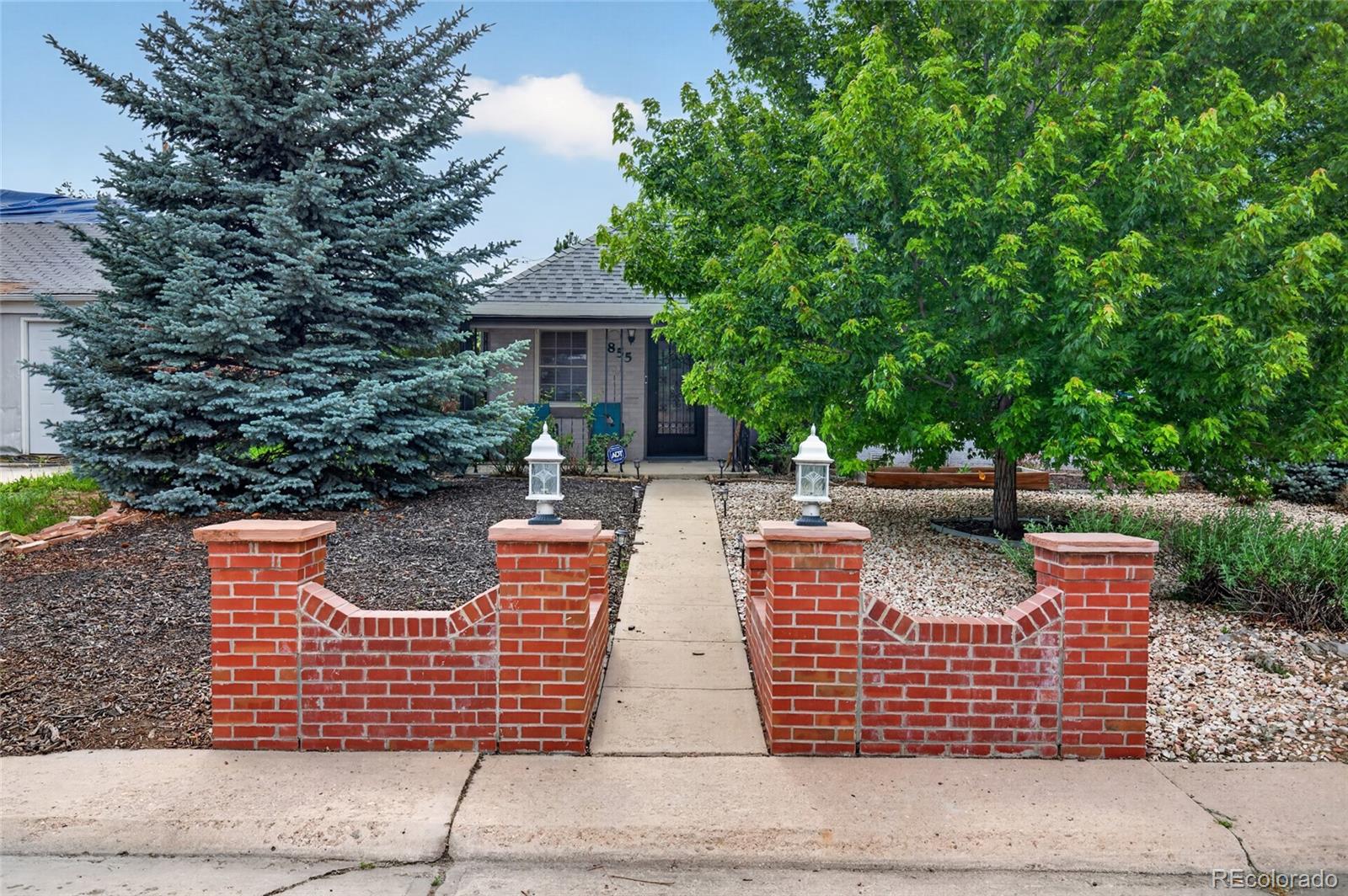 855 South Decatur Street Denver, CO 80219 - Photo 2 of 39