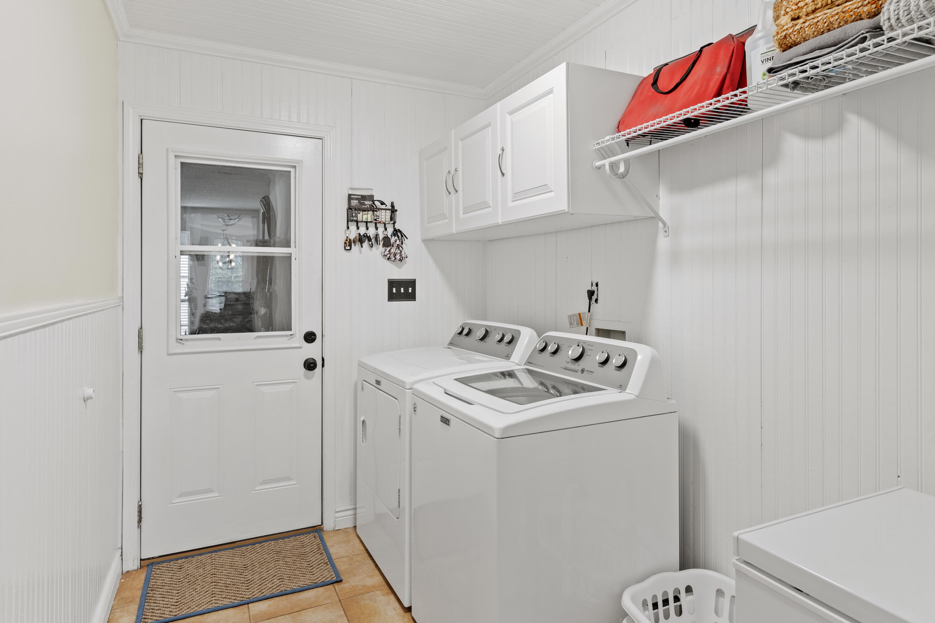 2852 Atoka Trail Crestview, FL 32539 - Photo 25 of 45 a utility room with dryer and washer