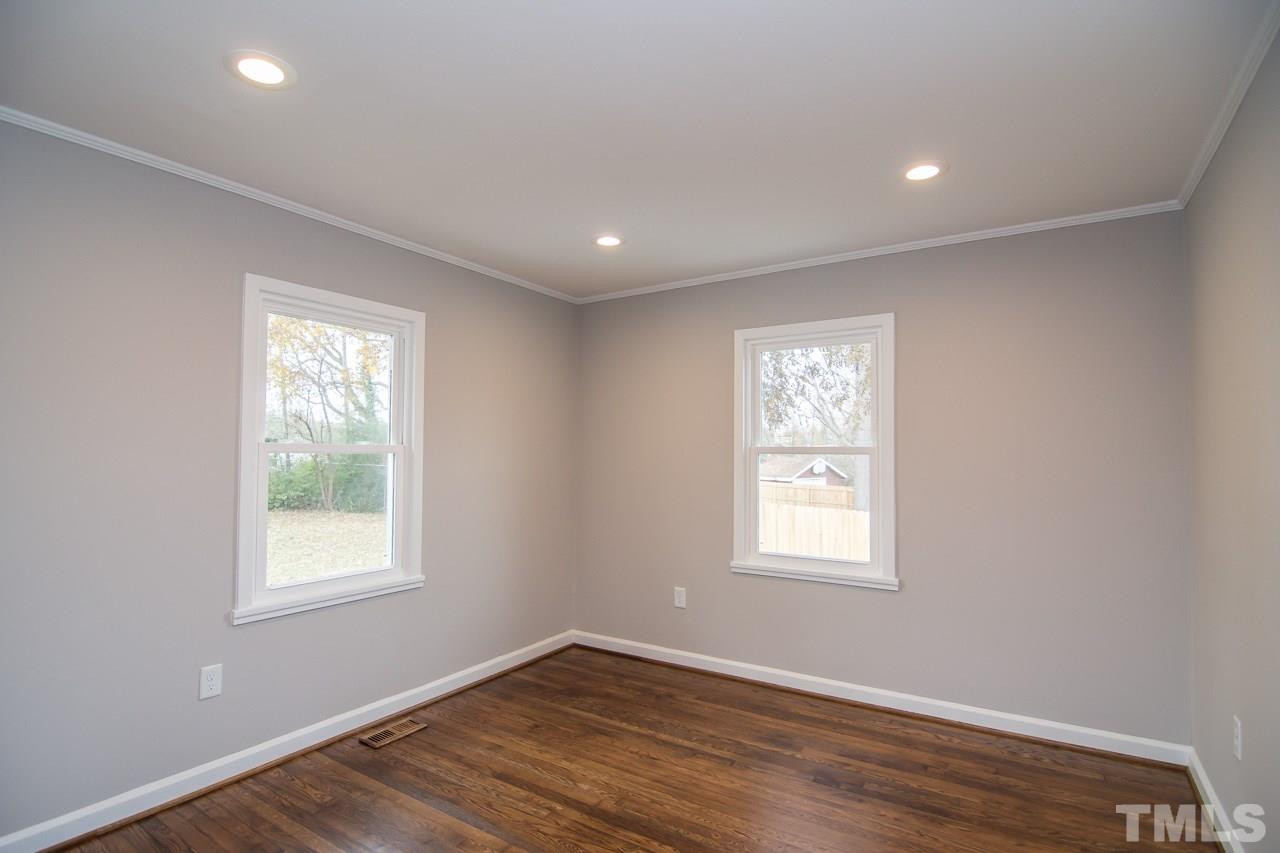 2736 Knowles Street Raleigh, NC 27603 - Photo 13 of 25