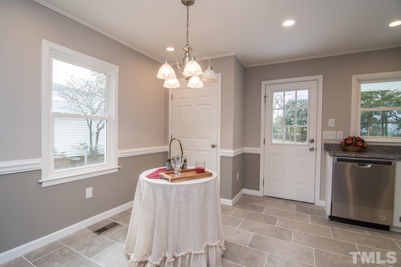 2736 Knowles Street Raleigh, NC 27603 - Photo 5 of 25