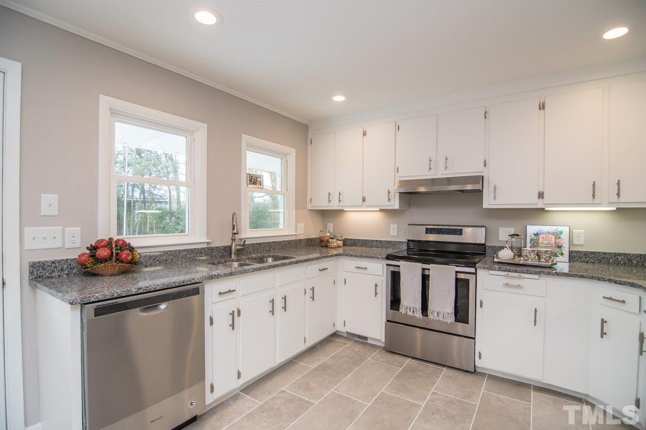 2736 Knowles Street Raleigh, NC 27603 - Photo 6 of 25