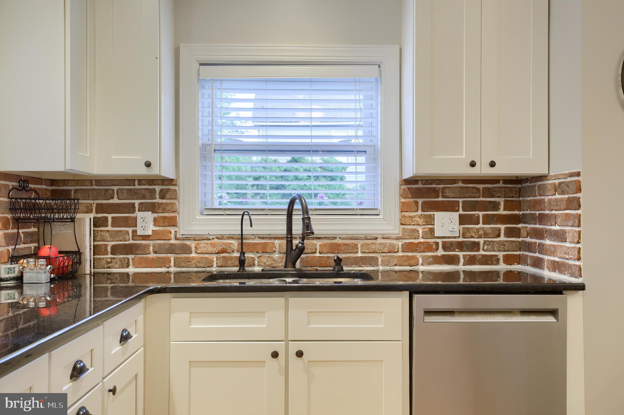 283 Akron Road Ephrata, PA 17522 - Photo 10 of 38 Gallery Image 10