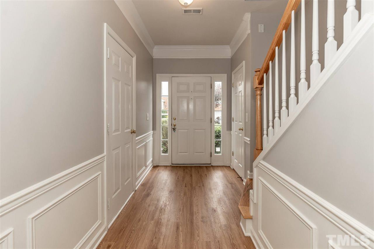 7245 Galon Glen Road Raleigh, NC 27613 - Photo 3 of 29