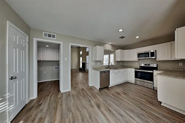 $2,375 | 4432 Ballinger Drive, Plano, TX 75093