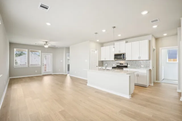 $269,090 | 16686 Sterling Clf Street, Conroe, TX 77302