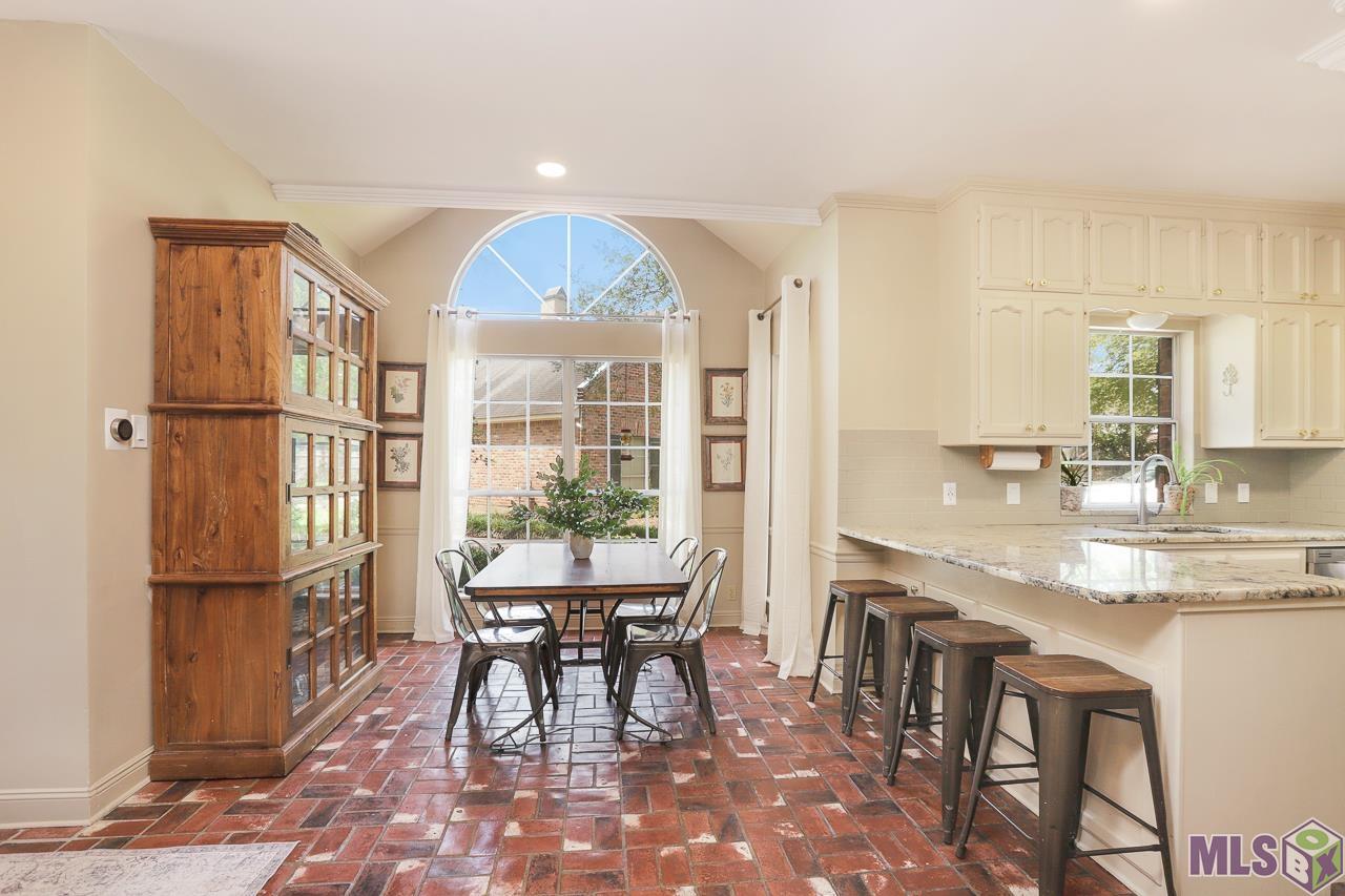10610 Old Lodge Court Baton Rouge, LA 70817 - Photo 8 of 46 Dining