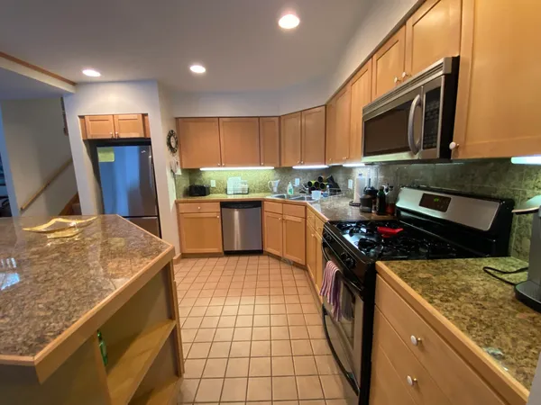 $529,000 | 19 B Kingswood Road, West Dover, VT 05356