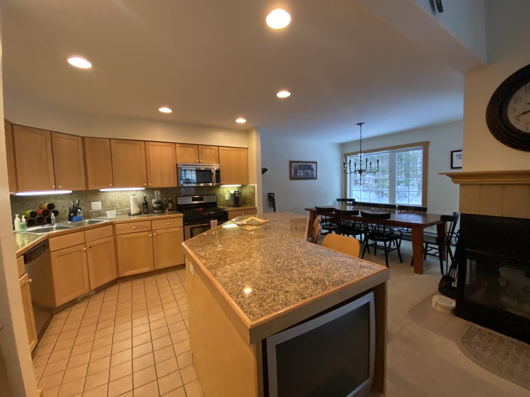 19 B Kingswood Road West Dover, VT 05356 - Photo 17 of 41