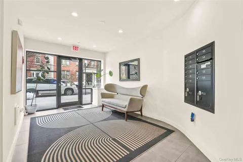 $691,000 | 31-41 29th Street, Unit 3B | Astoria