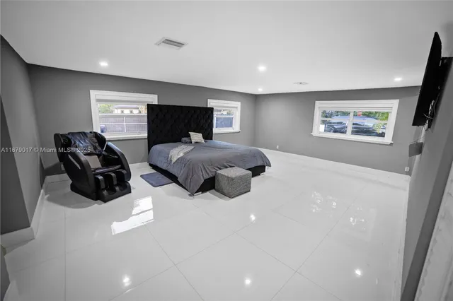 $1,360,000 | 13550 Southwest 99th Place, Miami, FL 33176