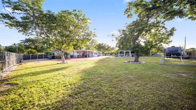 $1,360,000 | 13550 Southwest 99th Place, Miami, FL 33176