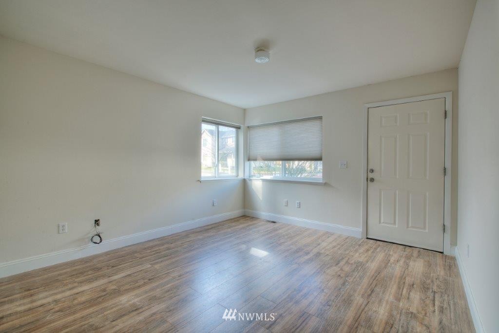 4117 East R Street Tacoma, WA 98404 - Photo 8 of 14