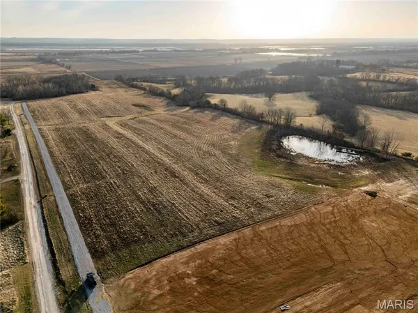 $1 | 0 Evans Lane, Elsberry, MO 63343