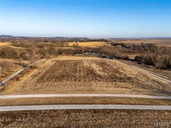 $1 | 0 Evans Lane, Elsberry, MO 63343