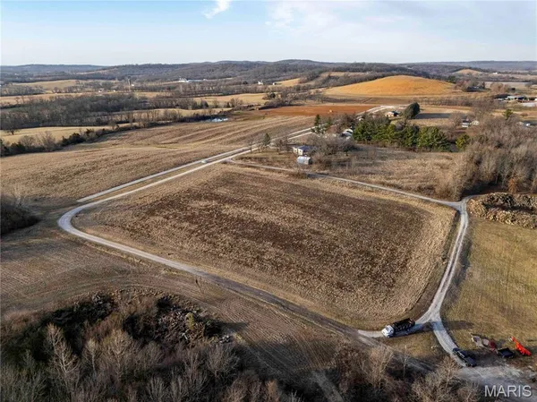 $1 | 0 Evans Lane, Elsberry, MO 63343