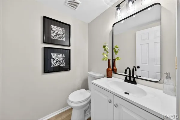 $375,000 | 411 Valparaiso Court, Valley Park, MO 63088