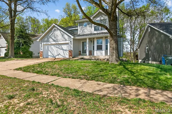 $375,000 | 411 Valparaiso Court, Valley Park, MO 63088