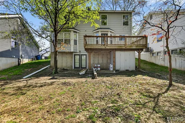 $375,000 | 411 Valparaiso Court, Valley Park, MO 63088