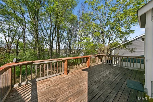 $375,000 | 411 Valparaiso Court, Valley Park, MO 63088