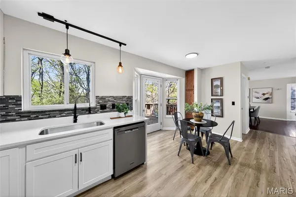 $375,000 | 411 Valparaiso Court, Valley Park, MO 63088