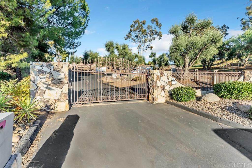 2302 Shaylene Way Alpine, CA 91901 - Photo 31 of 46 a view of a garden with patio