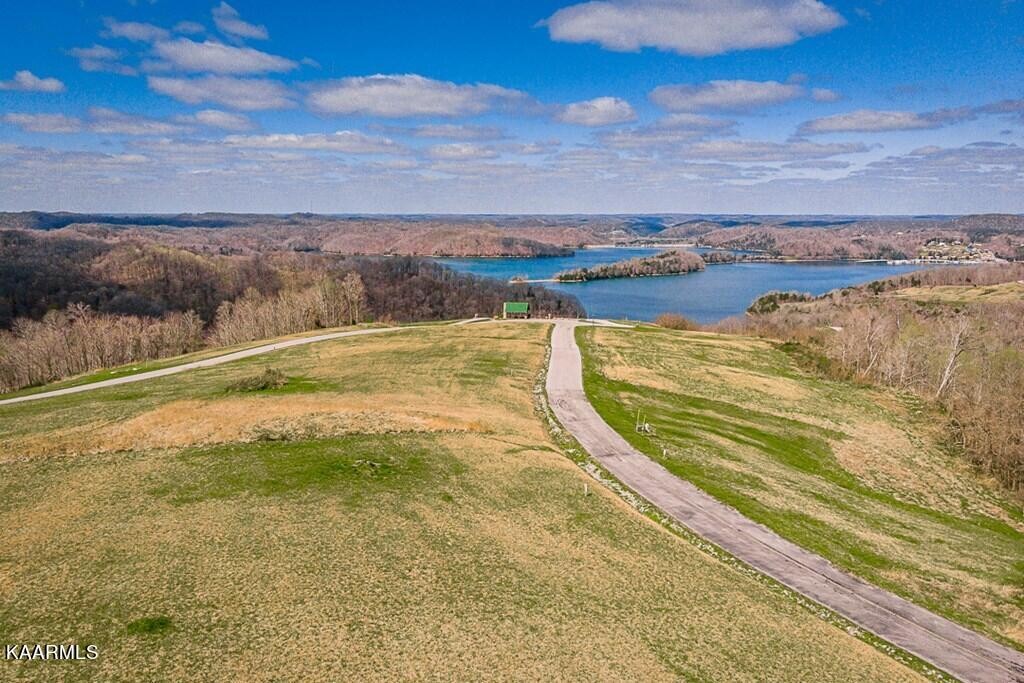 58 Mallard Road Celina, TN 38551 - Photo 3 of 26 Gallery Image 3