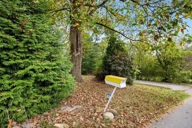 $389,900 | 711 Mauldeth Road, Chattanooga, TN 37415