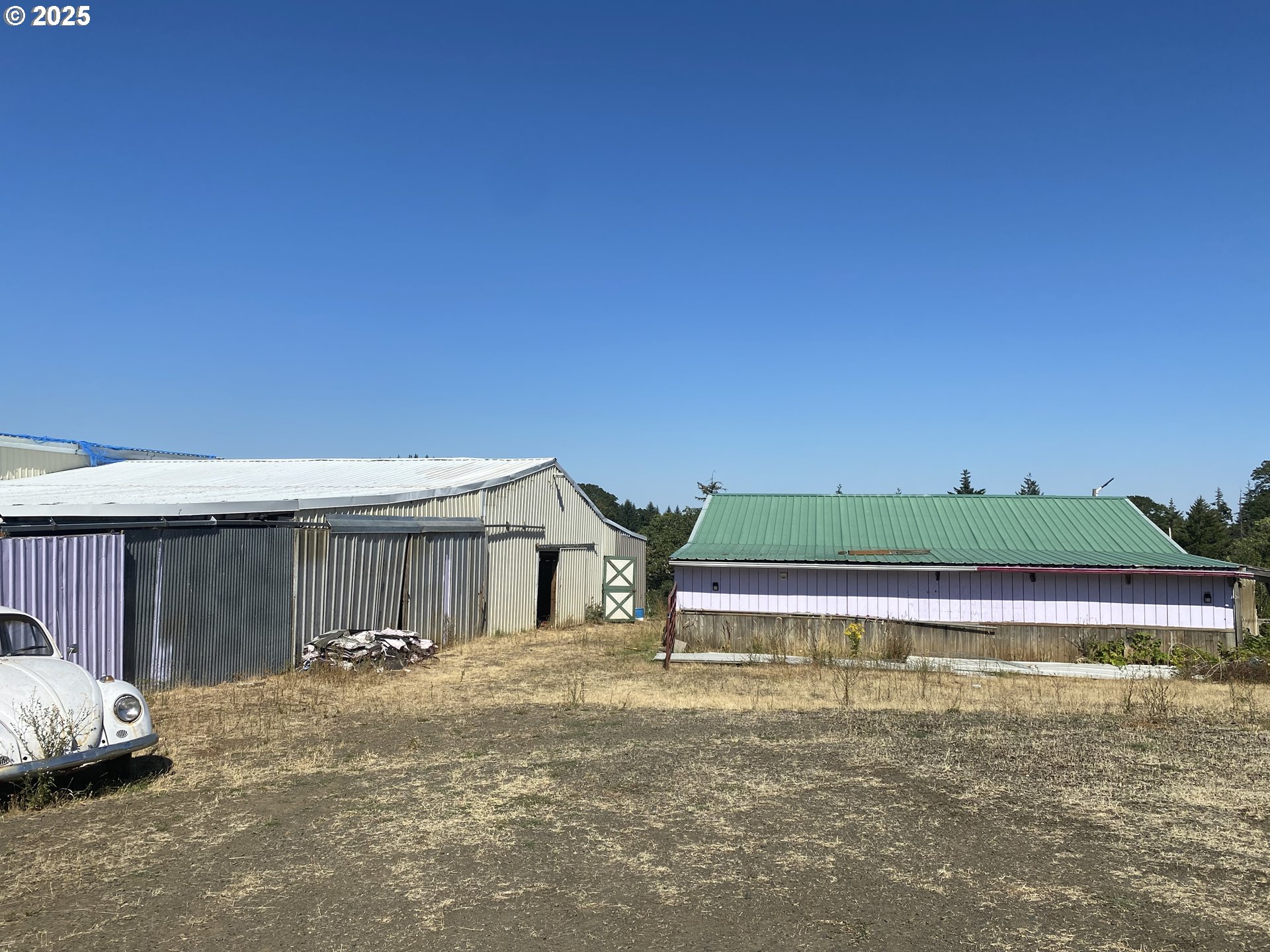 7555 Sawtell Road Sheridan, OR 97378 - Photo 11 of 31 a view of a house with a yard
