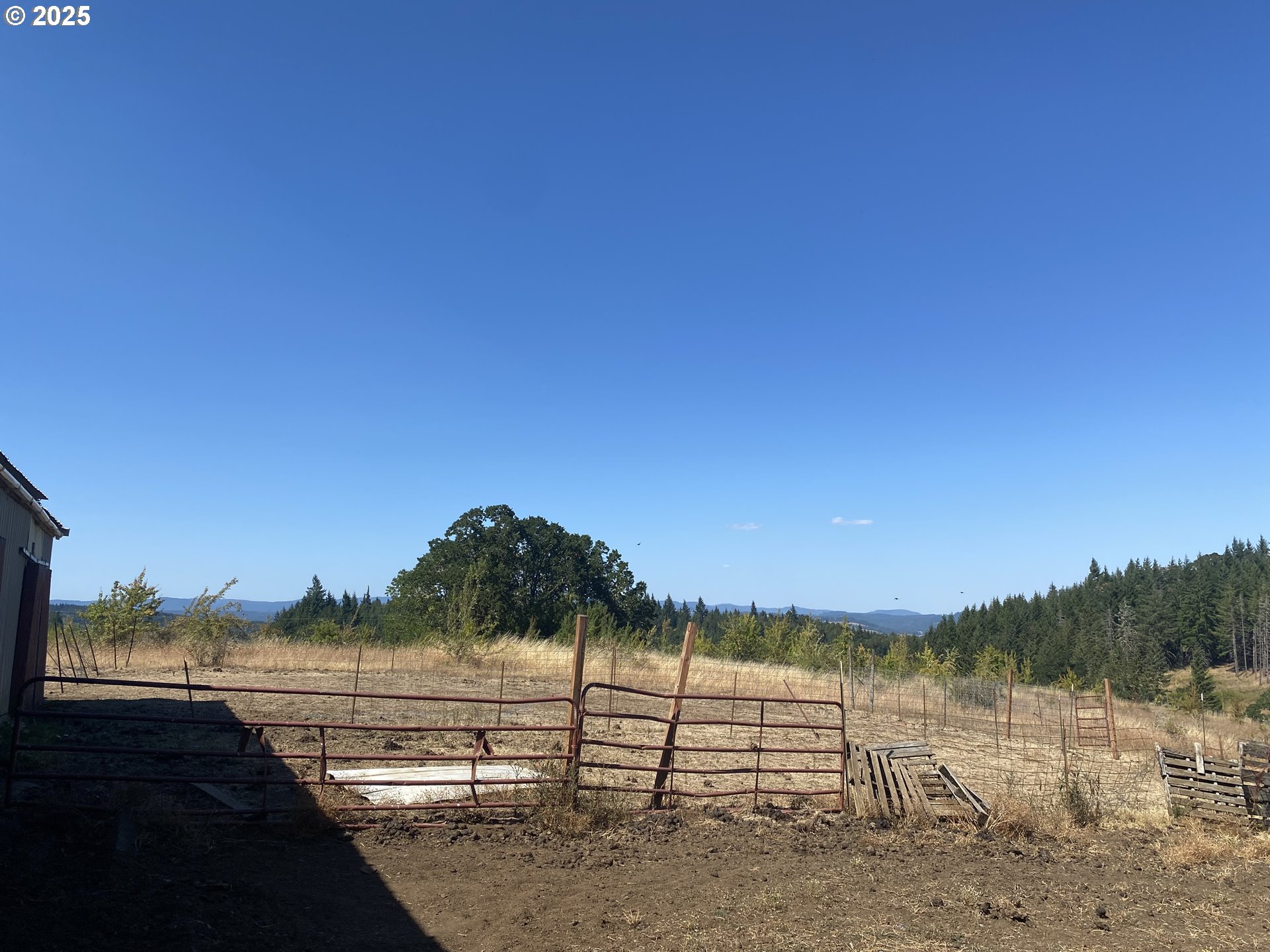 7555 Sawtell Road Sheridan, OR 97378 - Photo 14 of 31 a view of lake view and mountain view