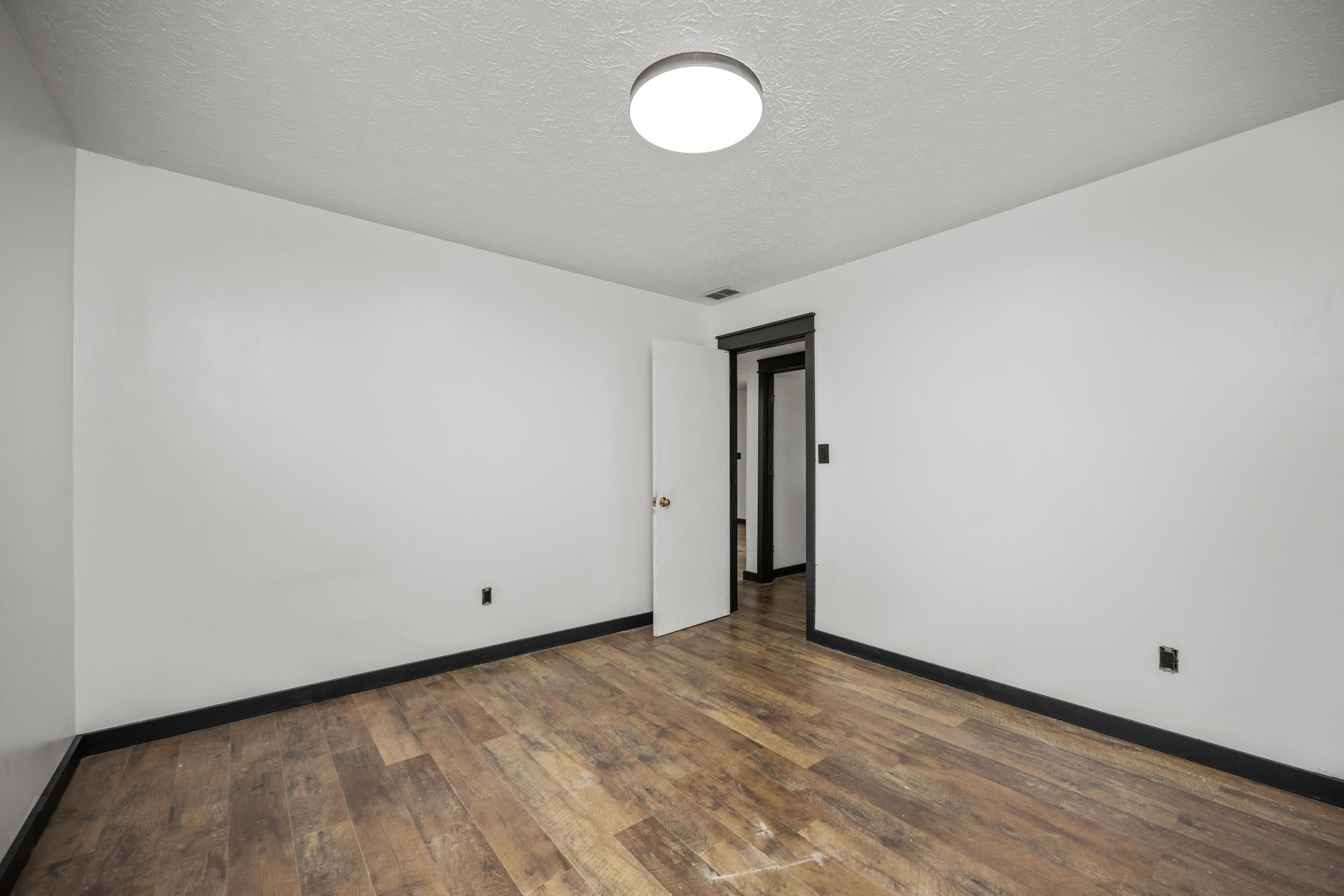 151 Dreyfus Road Berea, KY 40403 - Photo 17 of 36 20250814-151-Dreyfus-Rd-fh-038